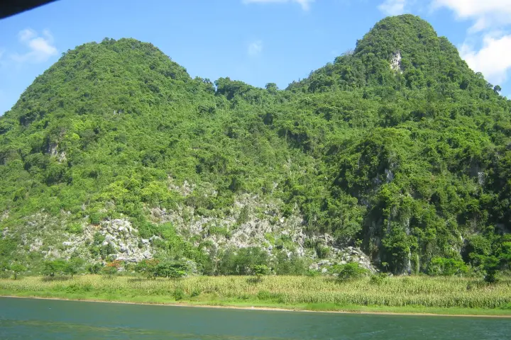 Forested limestone hills in Phong Nha-Kẻ Bàng National Park