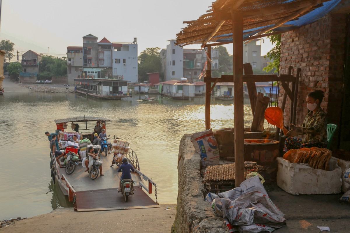 Bến đò Vân Hà để tới làng cổ Thổ Hà