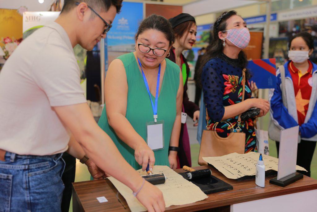 Lần đầu chào sân VITM, “lính mới” SGO DMC ghi dấu ấn mạnh mẽ