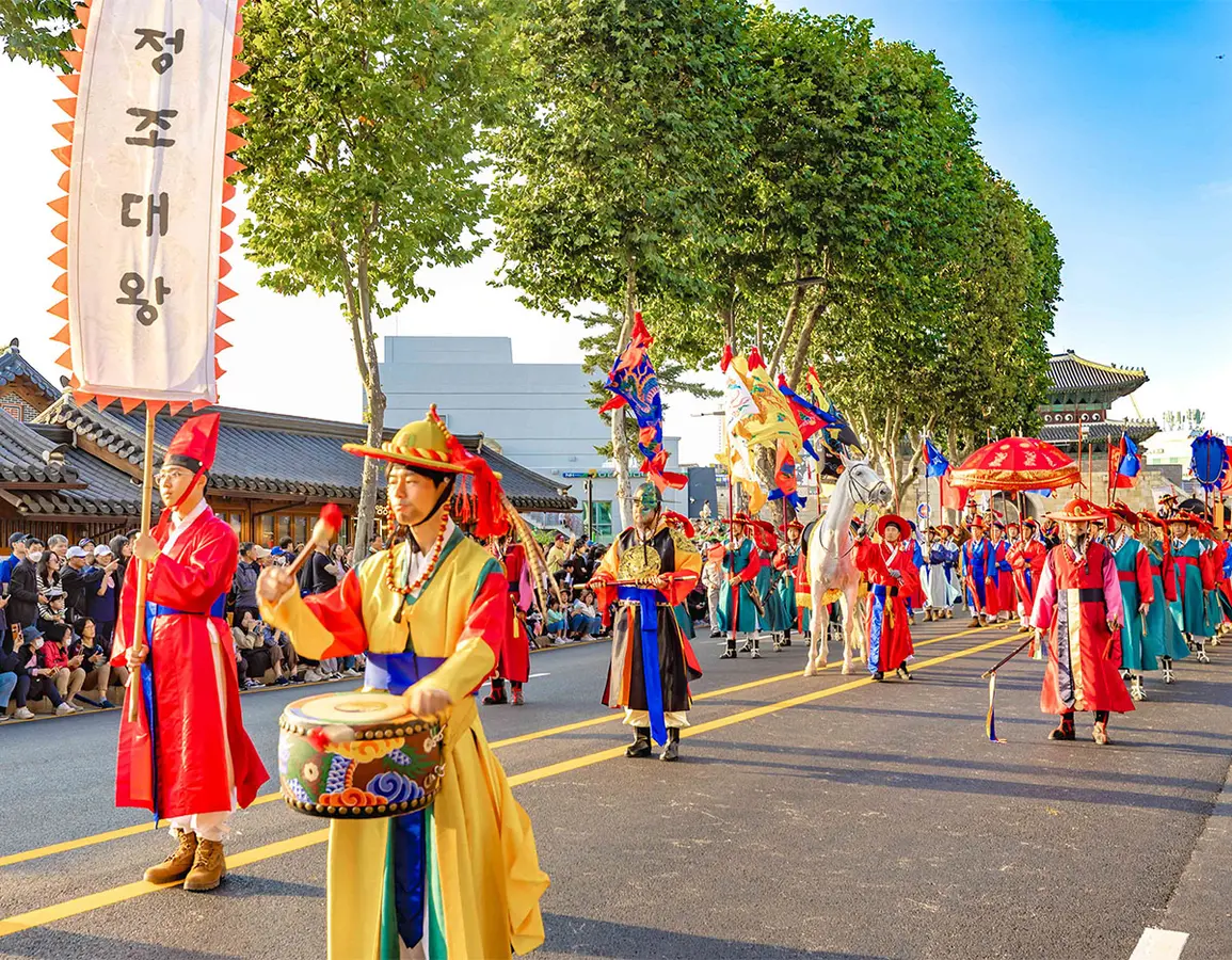 Lễ hội Văn hóa Hwaseong Suwon – Di sản sống động mùa thu ở Hàn Quốc