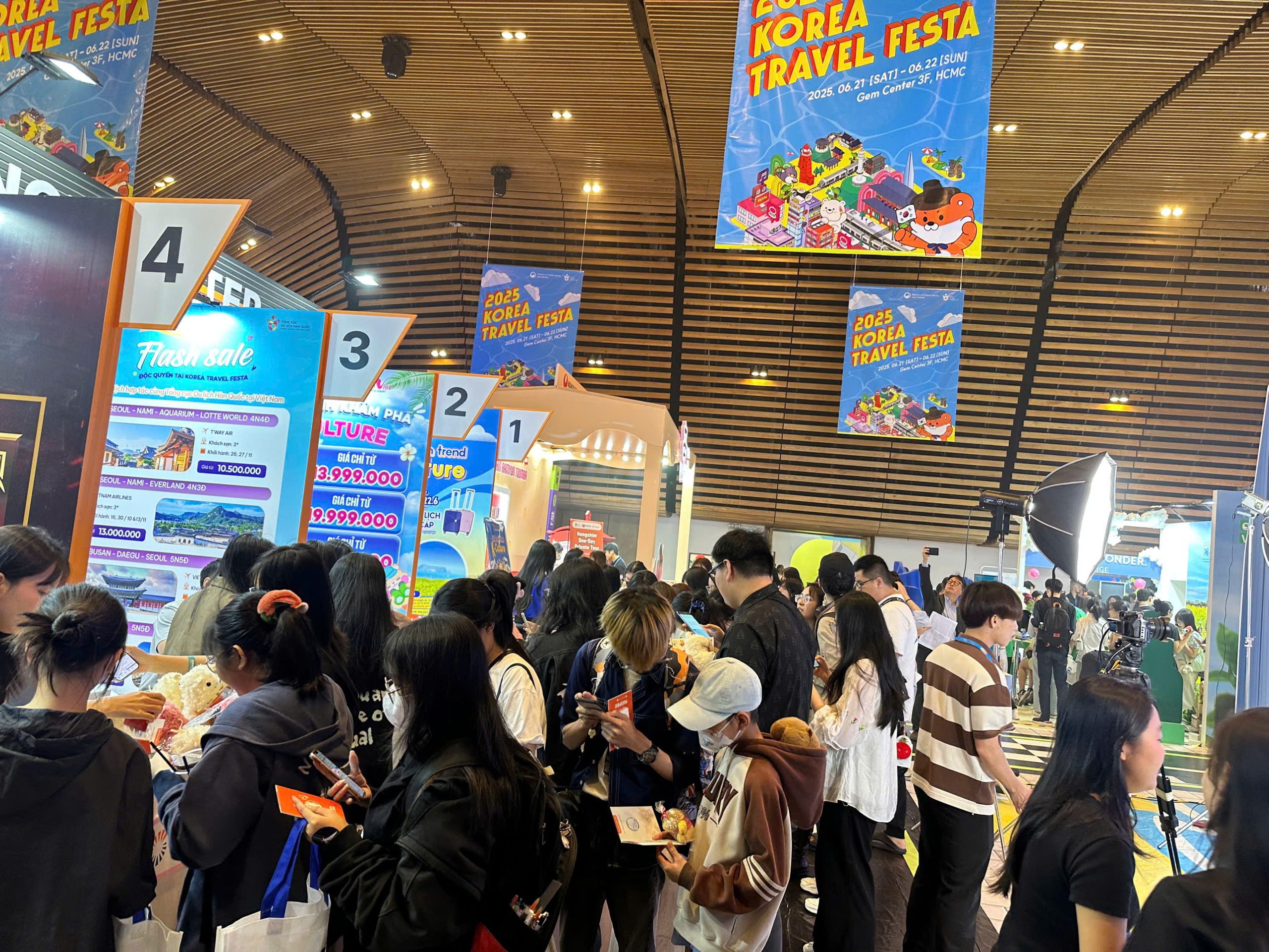 SGO DMC khuấy đảo Korea Travel Festa 2025 với chùm tour Esports độc quyền