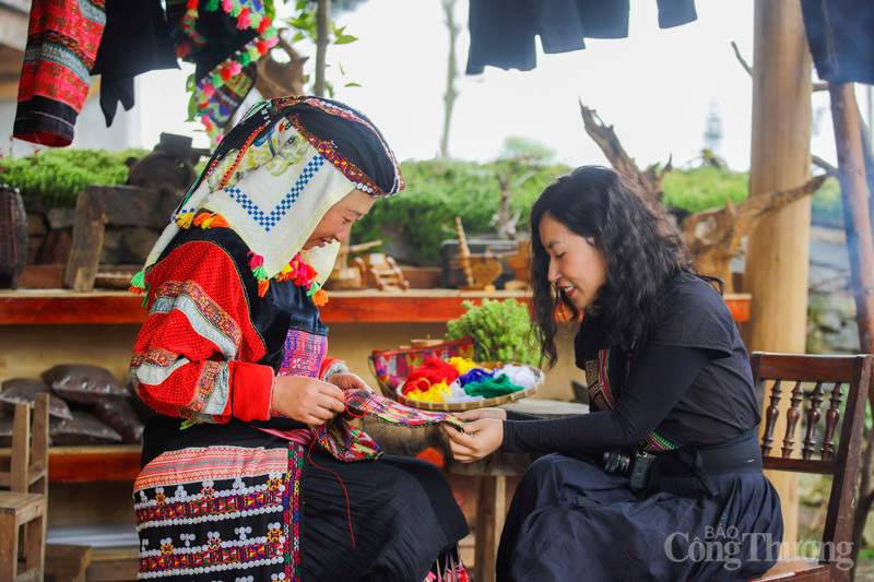 Kinh nghiệm khám phá Lô Lô Chải – Làng du lịch tốt nhất thế giới 2025