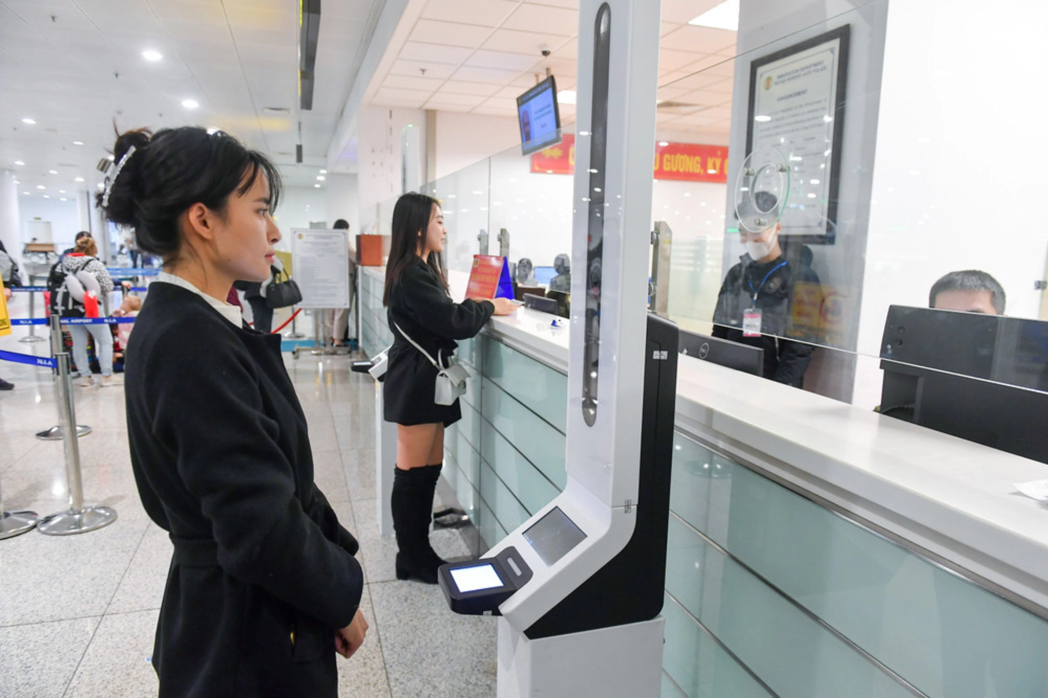 Chi tiết thủ tục xuất cảnh tại sân bay Nội Bài cập nhật mới nhất